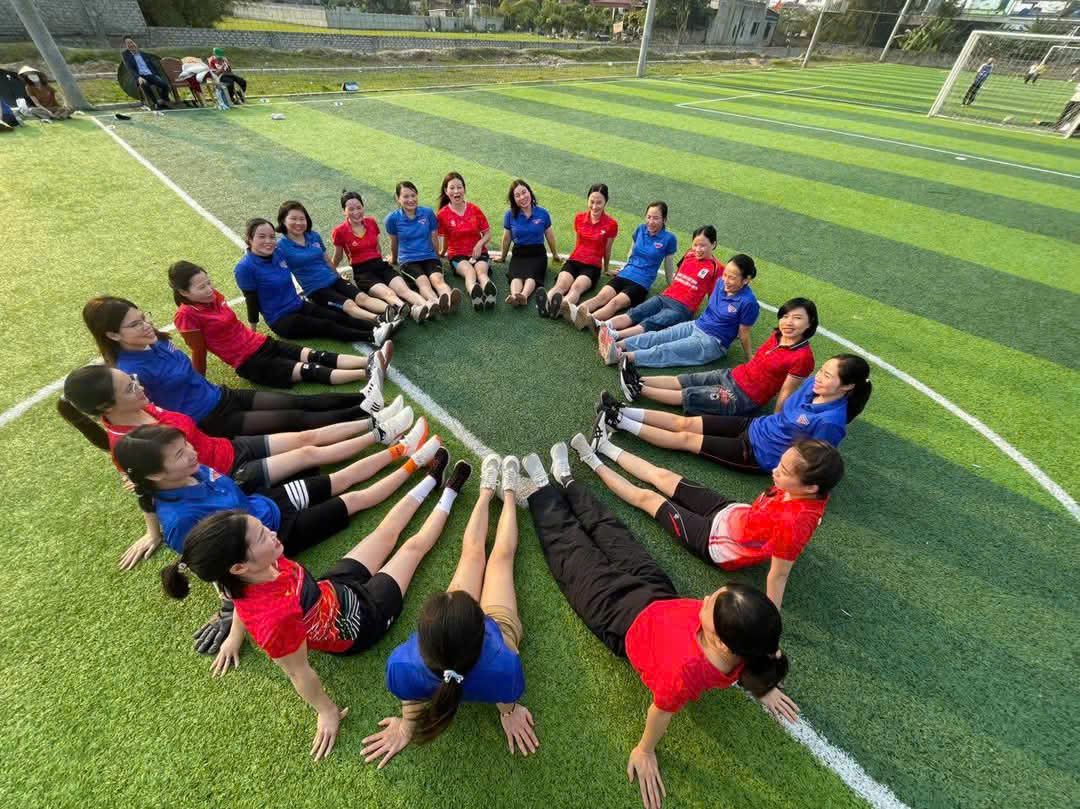 Kinh doanh sân bóng cỏ nhân tạo mô hình cho thuê theo giờ