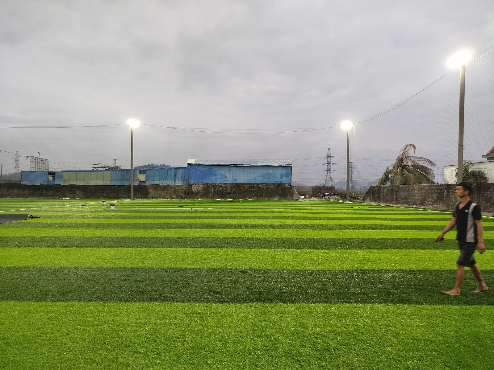 Sân Khuông FC Thủy Nguyên – sân cỏ nhân tạo do đội ngũ Nguyễn Đức Toàn thi công
